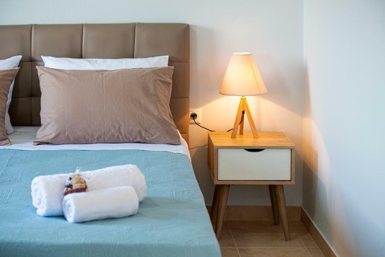 Antigone Apartments Argostoli Εξωτερικό φωτογραφία